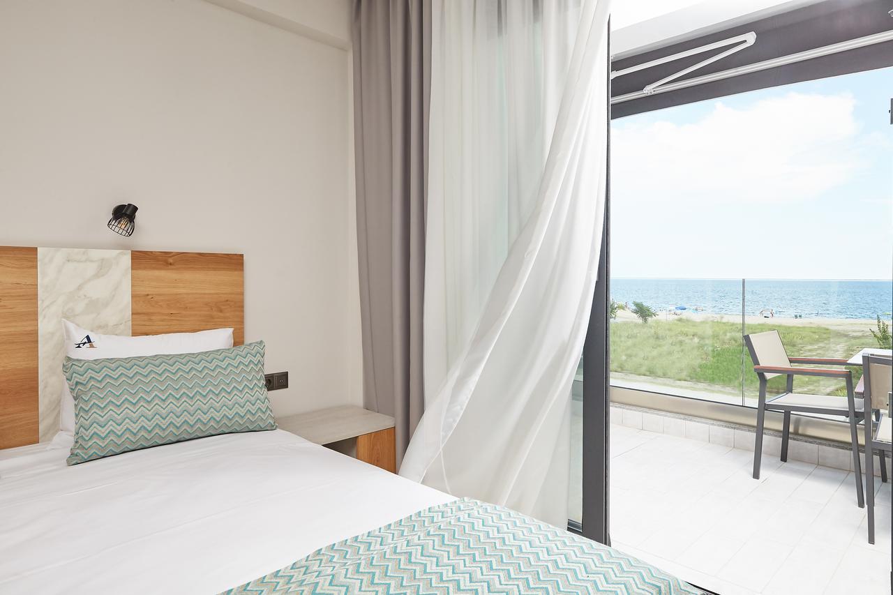 Albatros Suites Vrasná Exterior foto